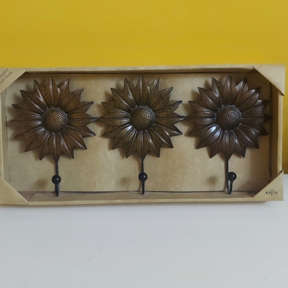 Sunflower Hook